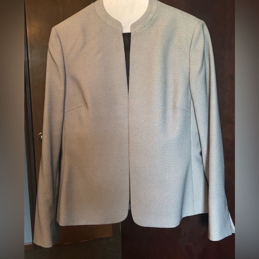 Kasper Women's Black & White  Blazer